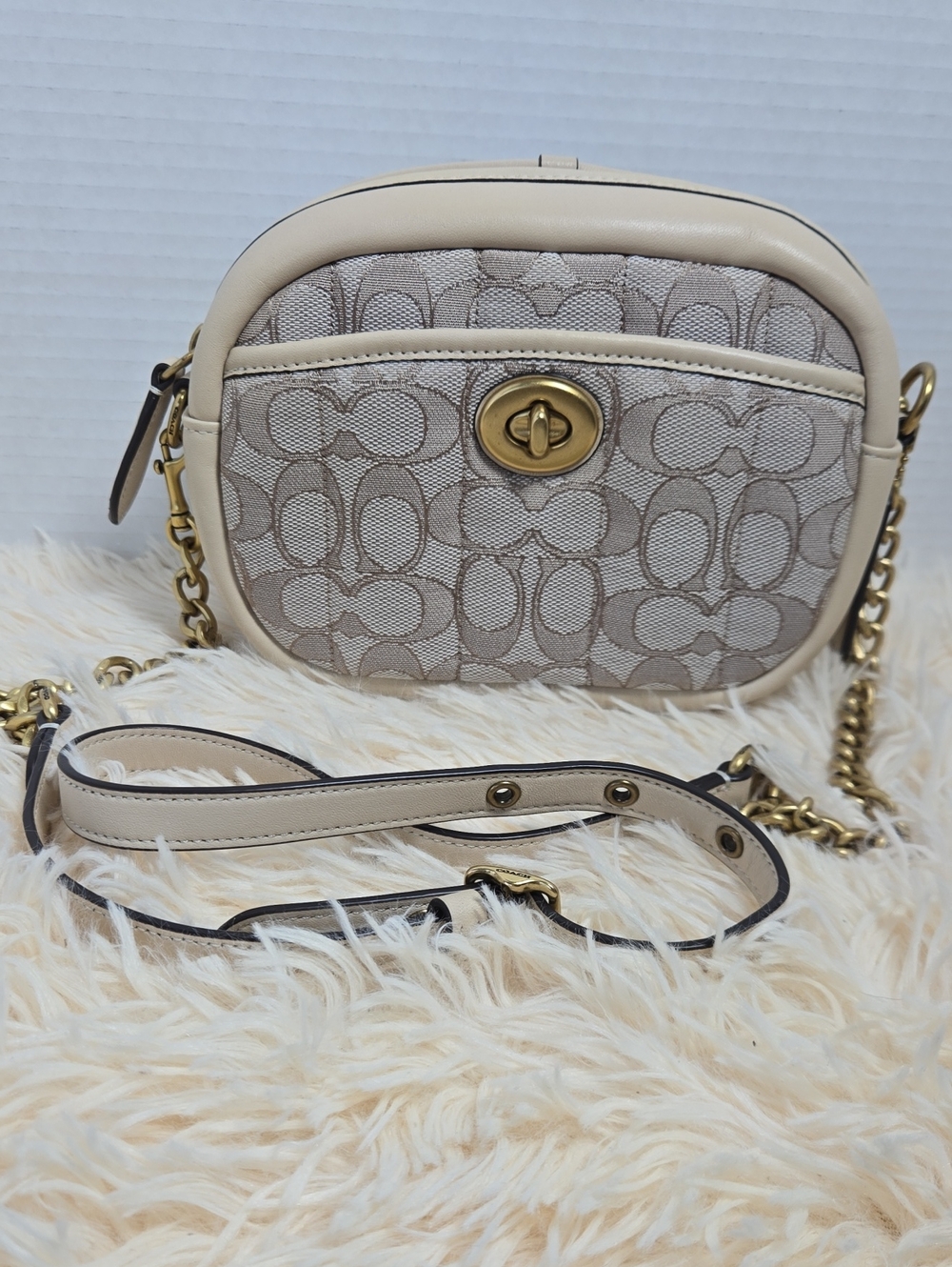 EUC Coach Beige Signature Jacquard Crossbody with Gold Hardware